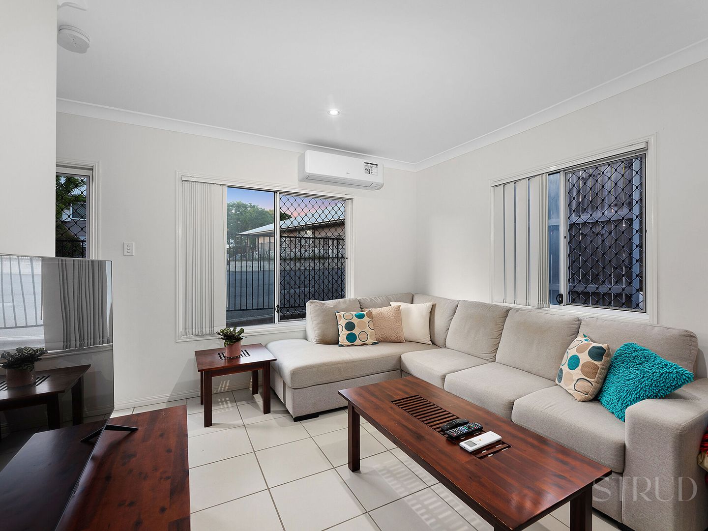 9/10 Creek Street, Bundamba QLD 4304, Image 2