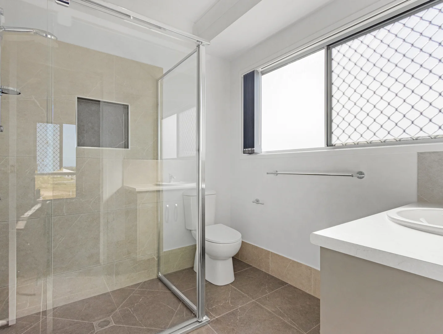 Additional image 13 of 1 Sunden Way, Wondunna QLD 4655