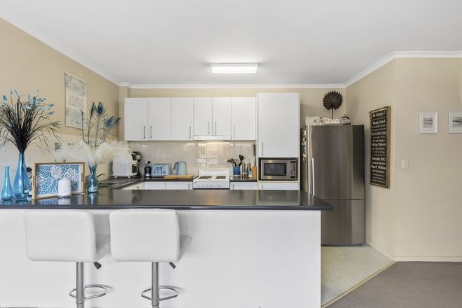 Picture of 2/43 Chelsea Avenue, BROADBEACH QLD 4218