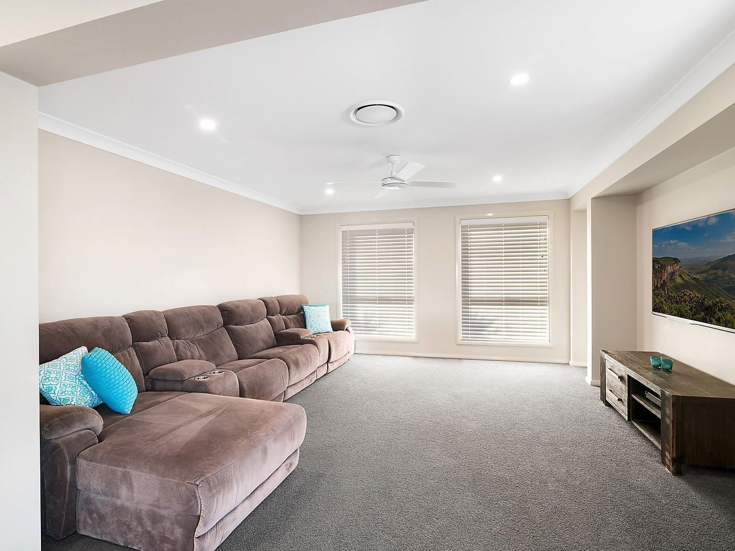 17 Pennparc Drive, Windella NSW 2320, Image 2