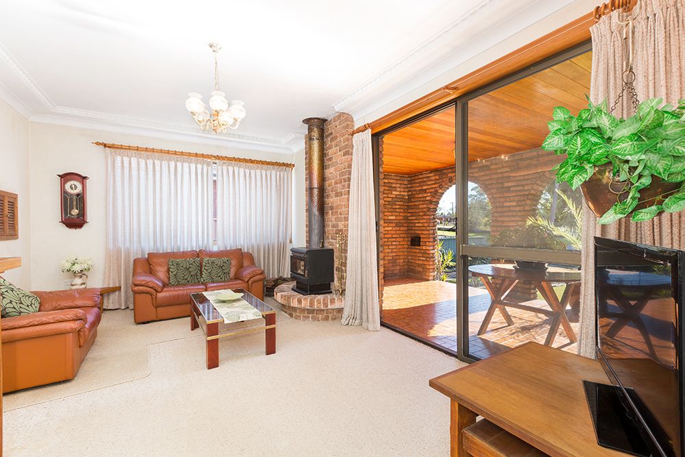 202 Forest Road, Gymea NSW 2227, Image 2