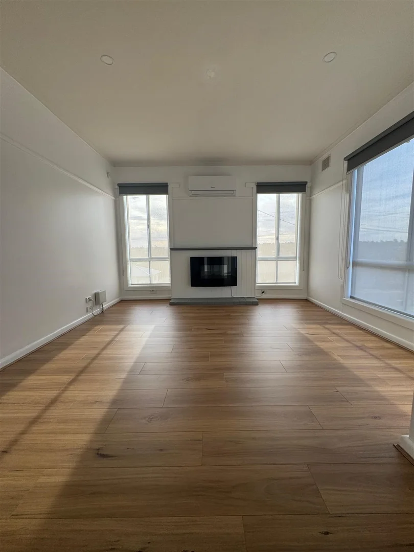 Additional image 3 of 16 Burton Street, Warragul VIC 3820