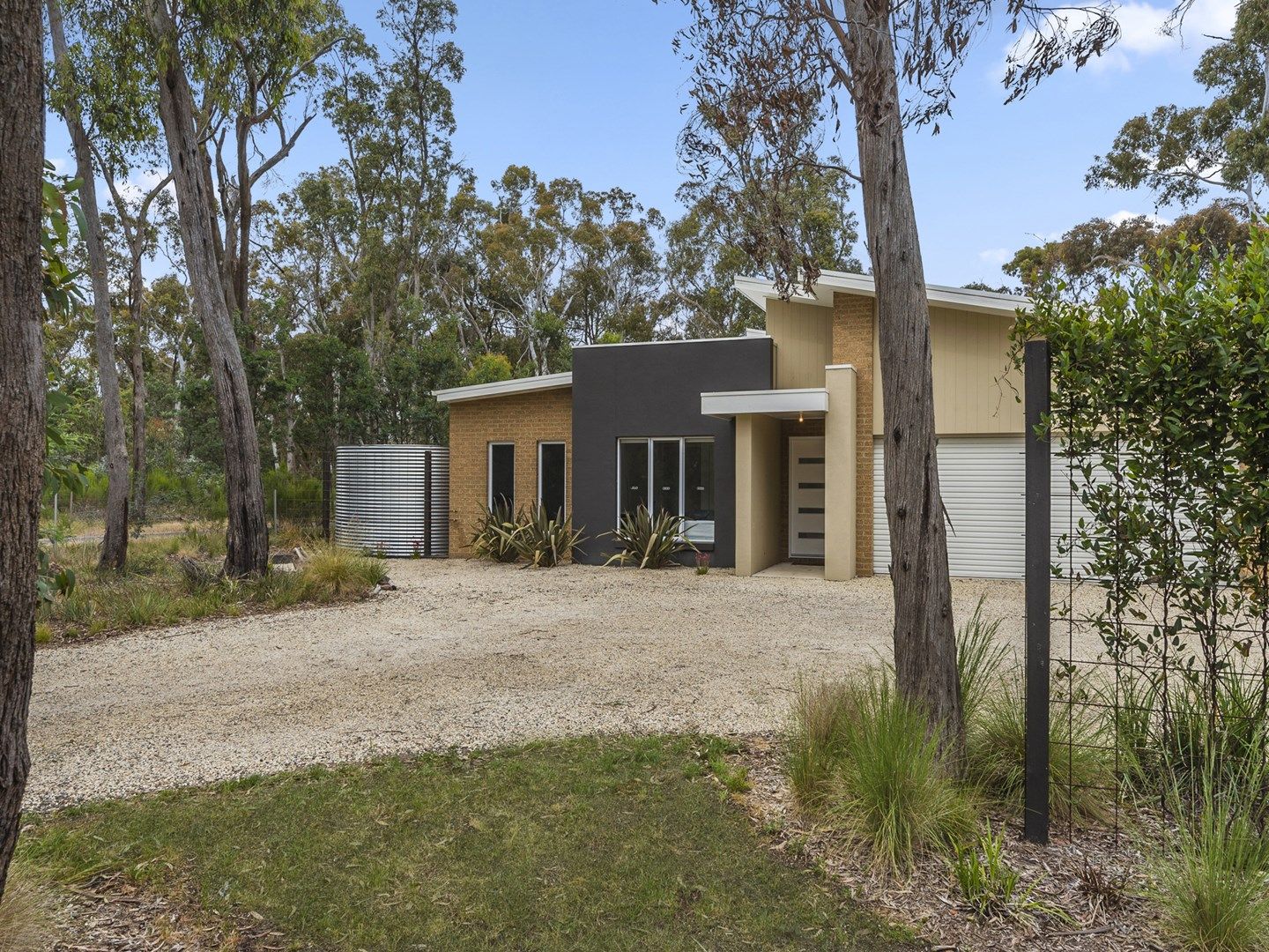 51 Leared Drive, Kyneton VIC 3444, Image 2