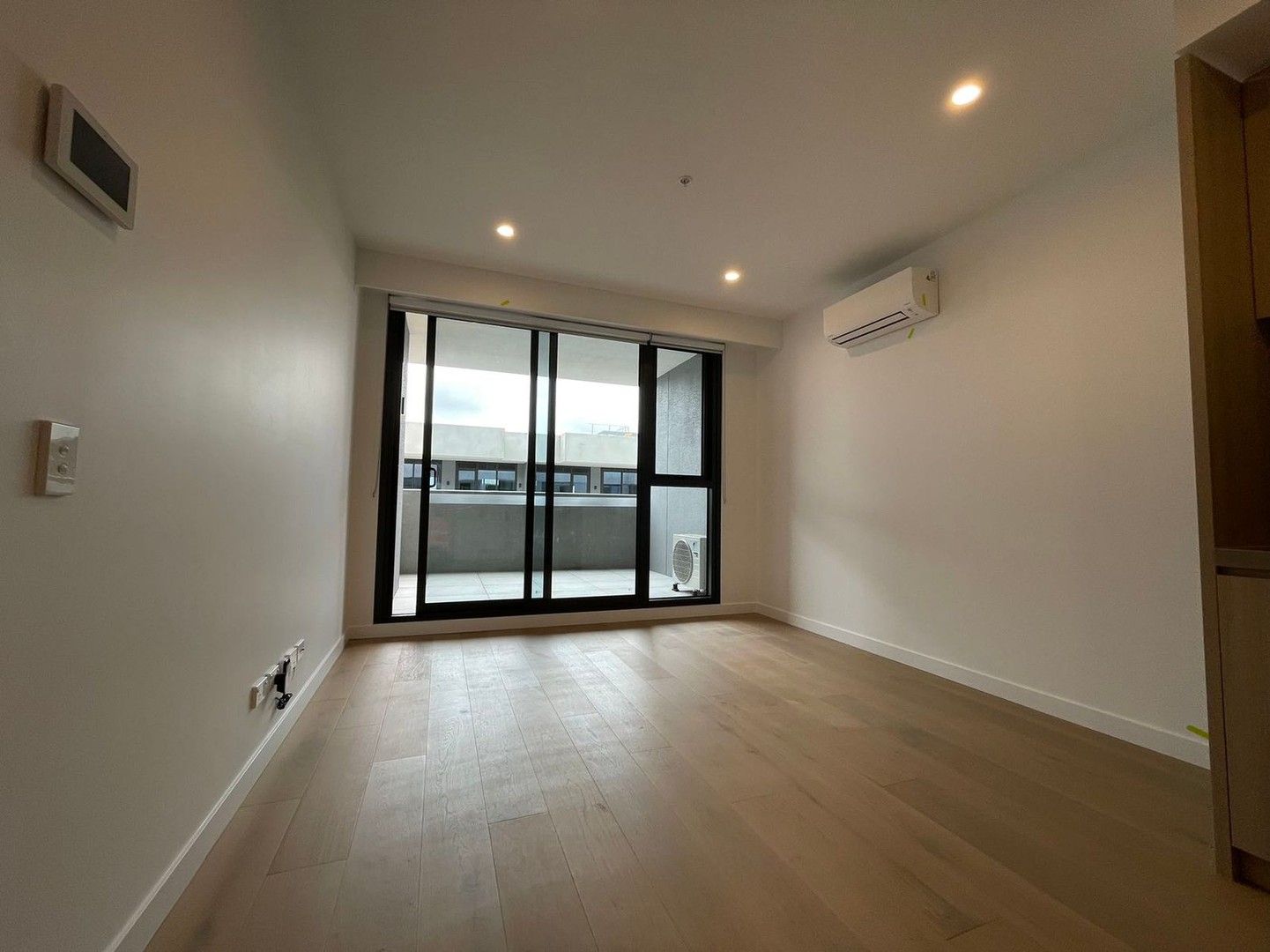 1 bedrooms Apartment / Unit / Flat in B202/2 Main Road CLAYTON SOUTH VIC, 3169