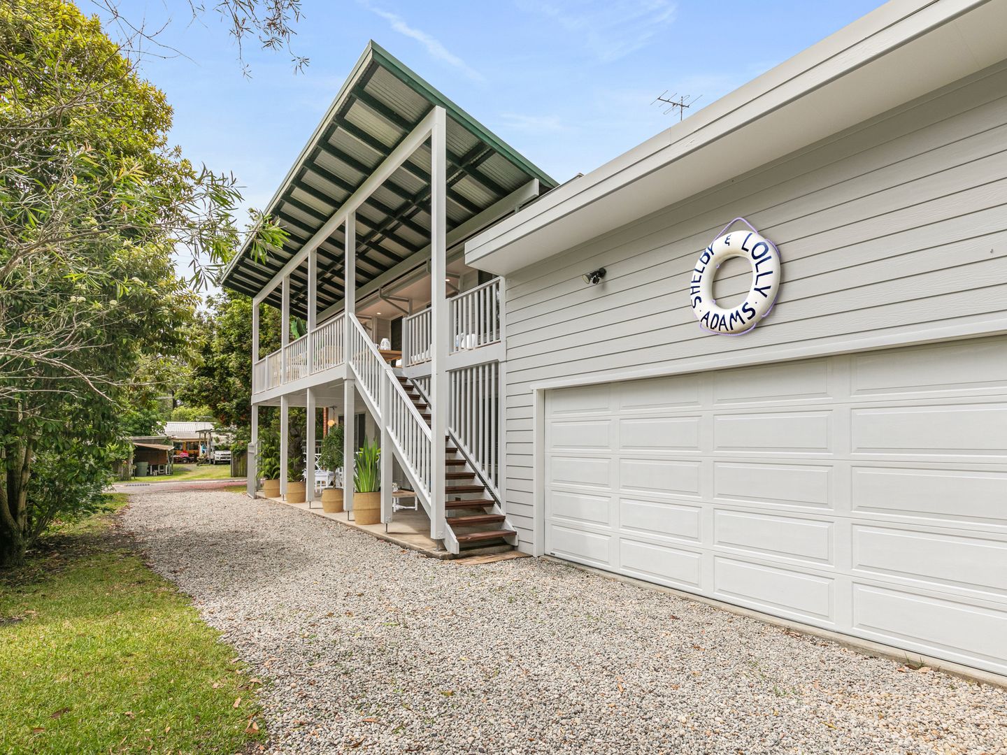 4 bedrooms House in 13 Laurence Avenue BUNDEENA NSW, 2230