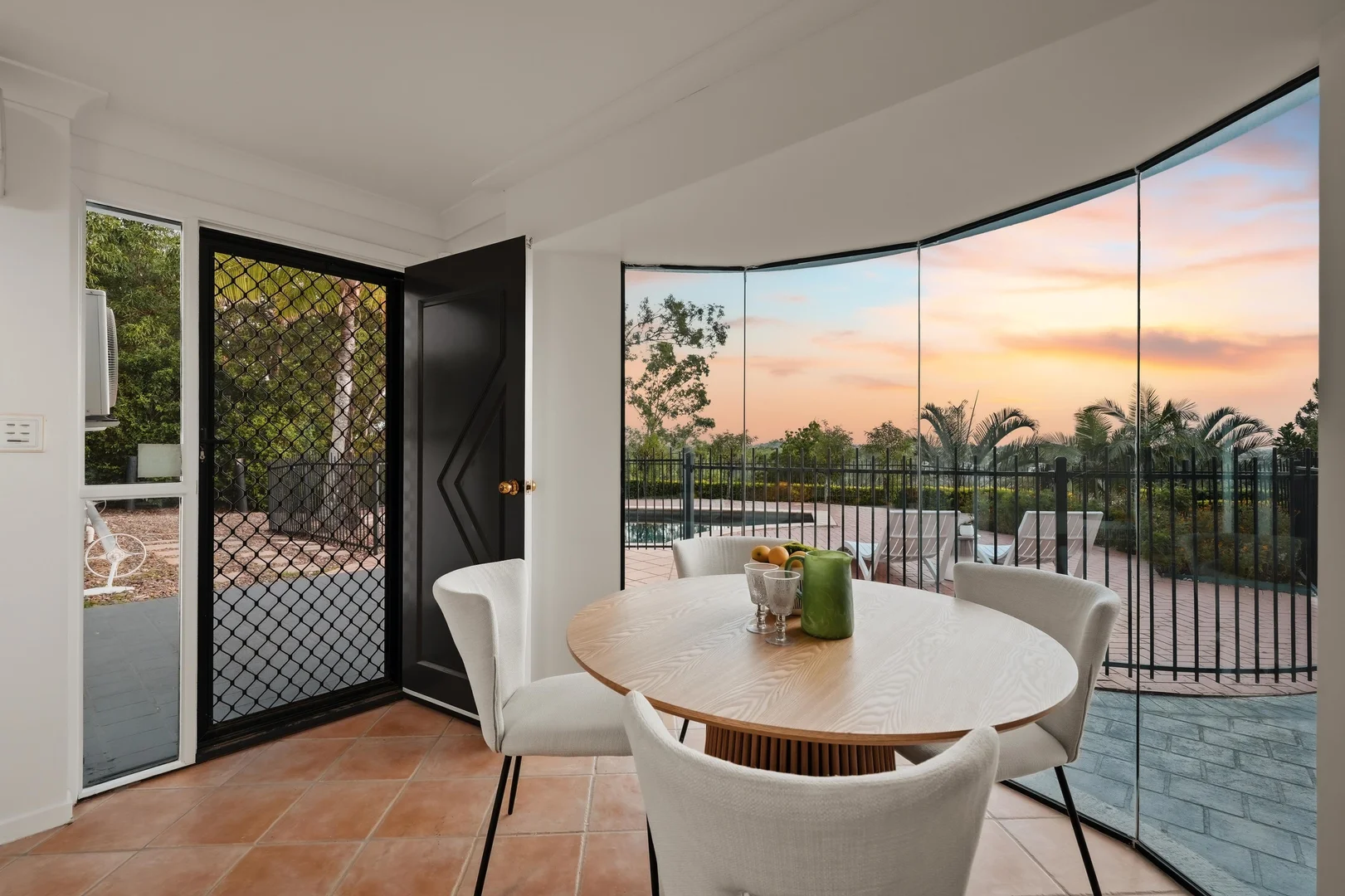 Additional image 23 of 39 Hannah St, Mount Ommaney QLD 4074