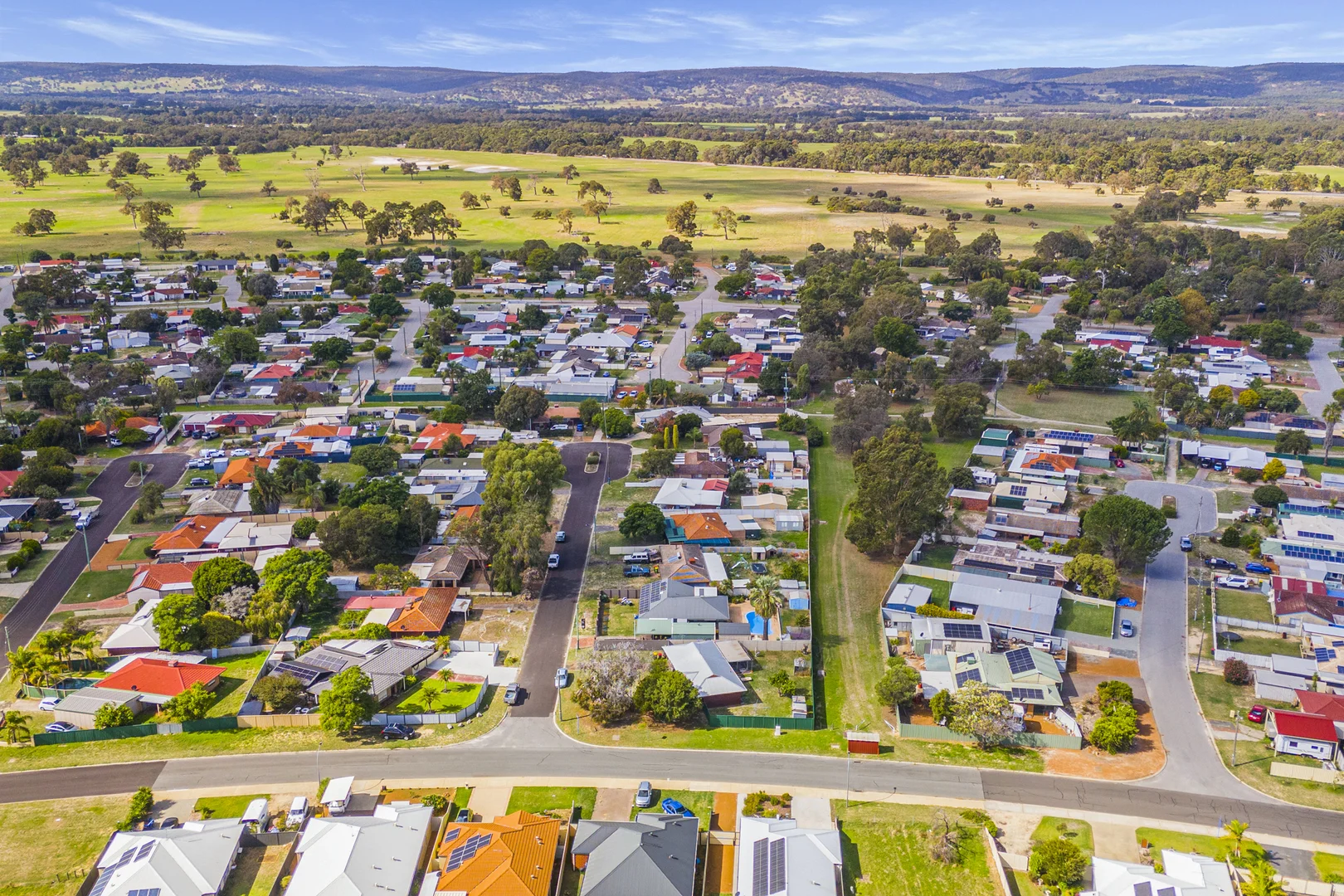 Additional image 35 of 4 Osmunda Place, Pinjarra WA 6208
