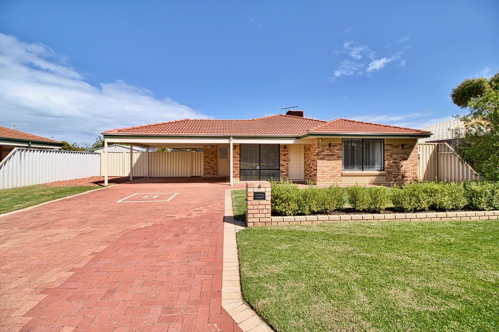 17 Rothesay Court, Cooloongup WA 6168, Image 0