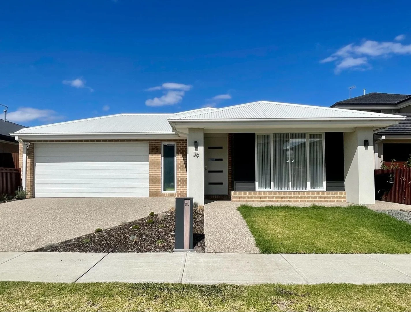 Primary image of 39 Meyer Crescent, Clyde North VIC 3978