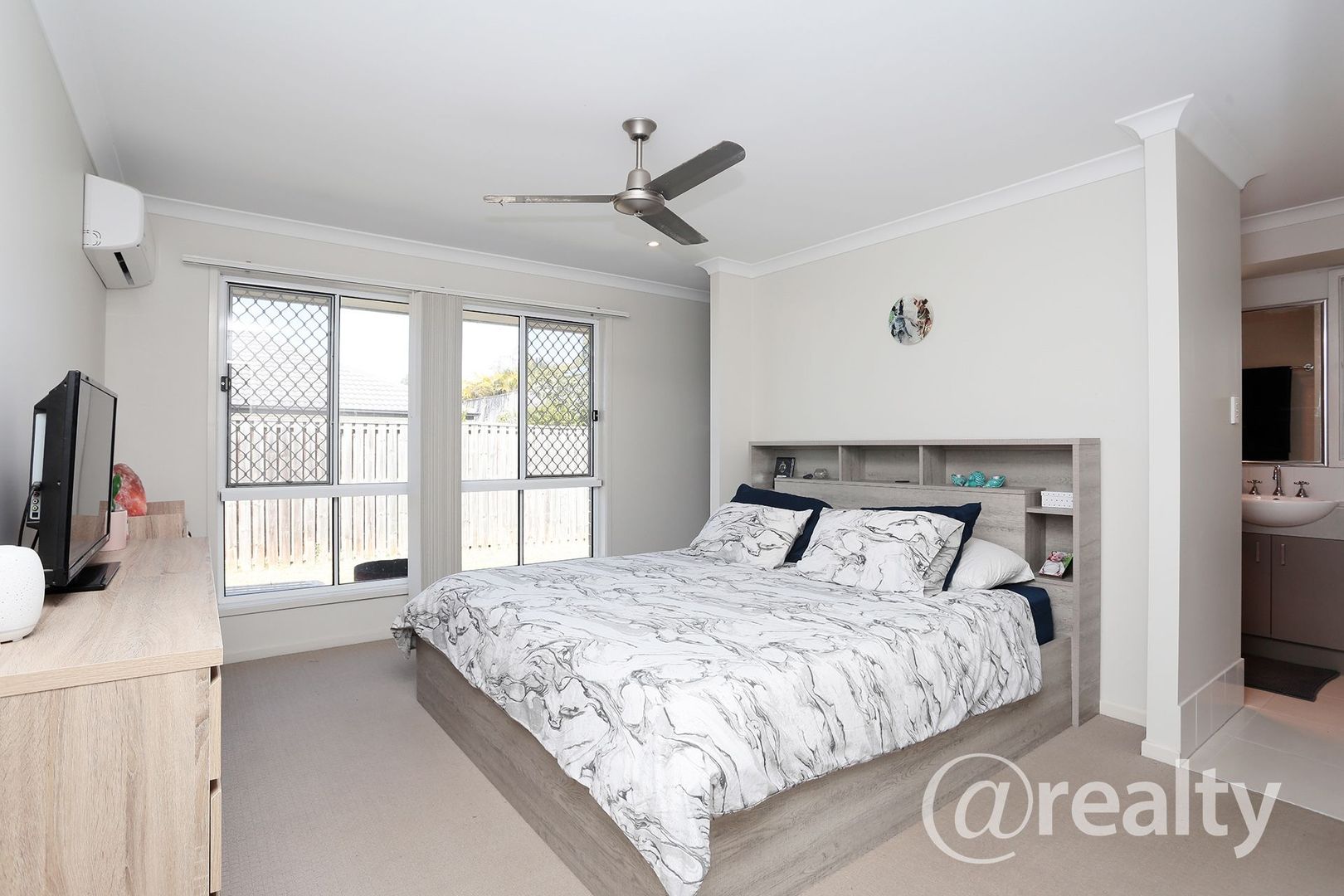 48 Goldenwood Crescent, Fernvale QLD 4306, Image 1