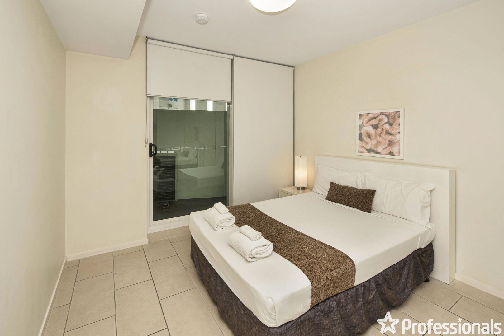 907/4 Nelson Street, Mackay QLD 4740, Image 2