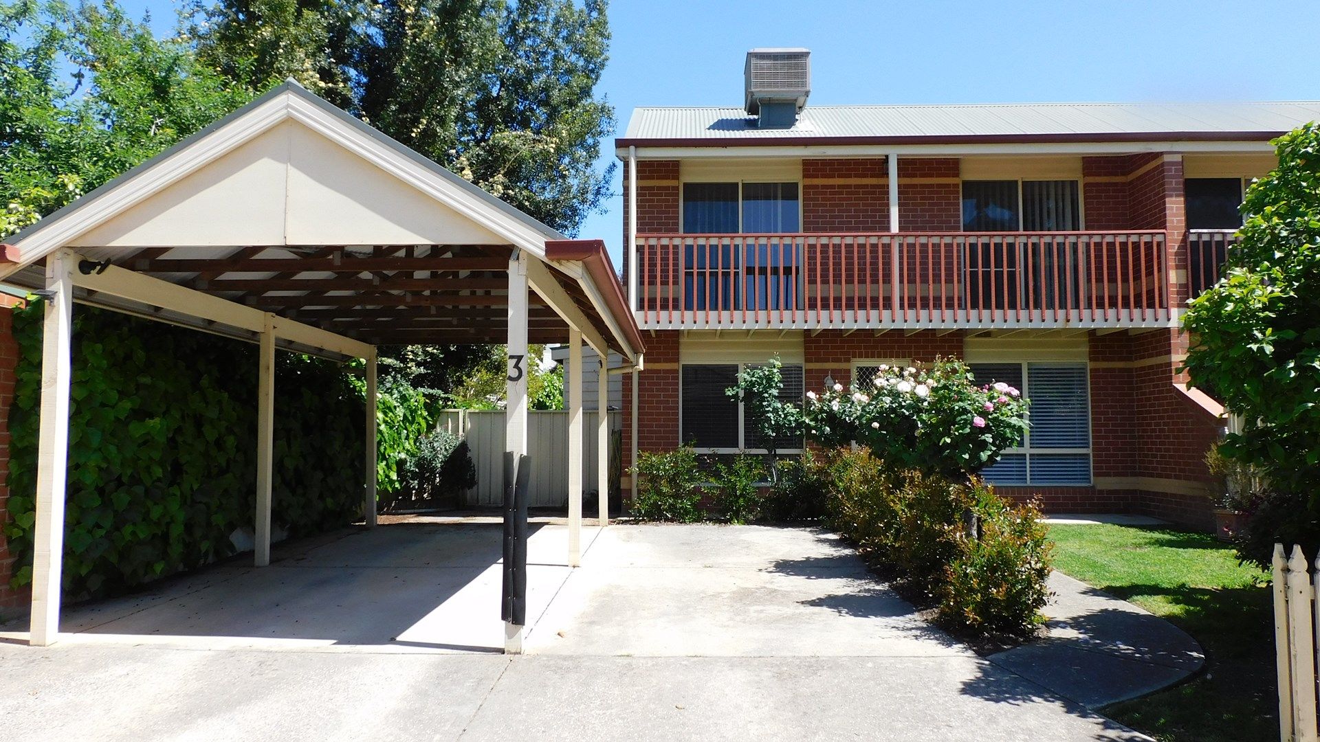 3 bedrooms Townhouse in 3/554 Thurgoona Street ALBURY NSW, 2640