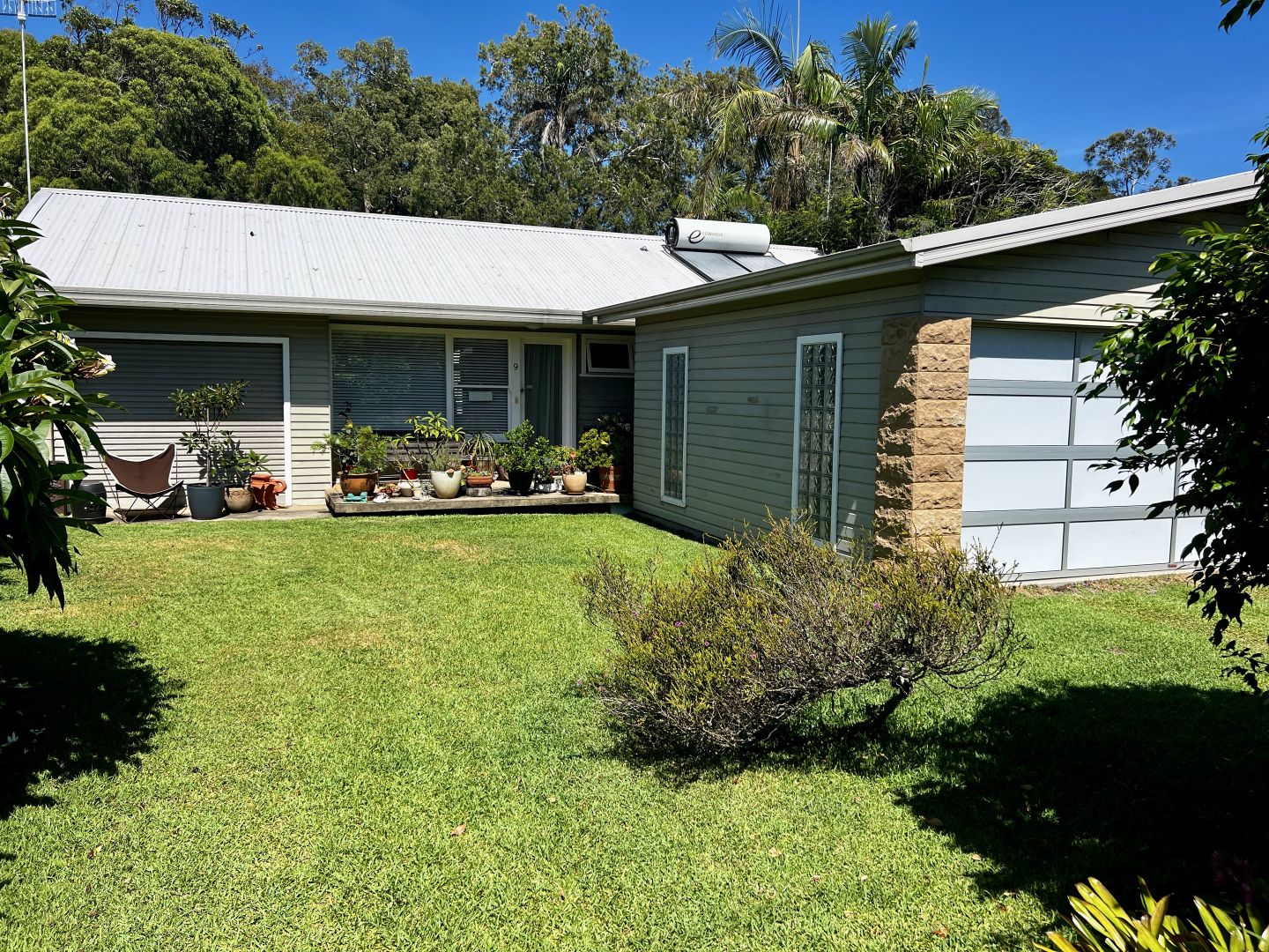 9 Lake Street,, North Avoca NSW 2260, Image 1