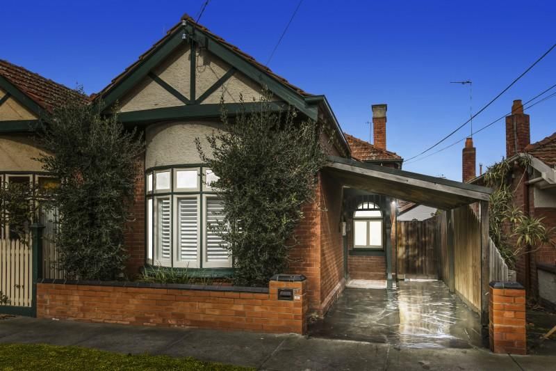 3 bedrooms House in 37 Godfrey Avenue ST KILDA EAST VIC, 3183