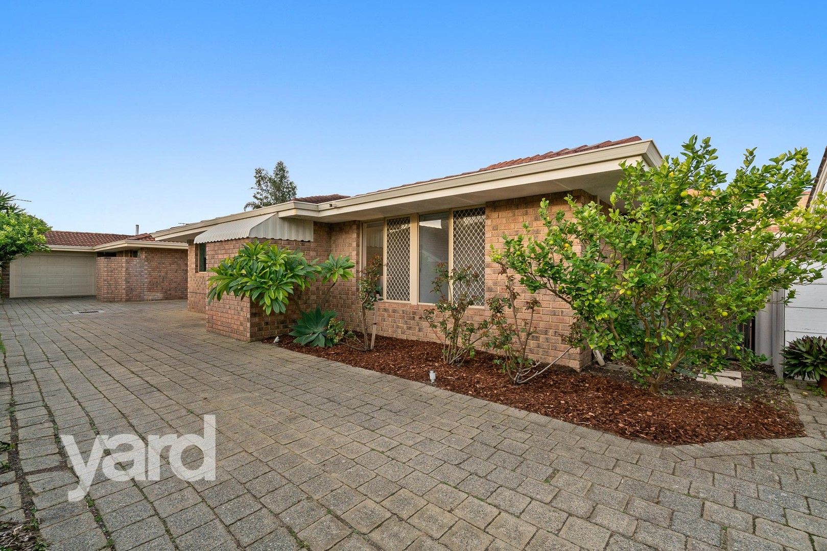 3 bedrooms Villa in 3/1 Kanimbla Street BICTON WA, 6157