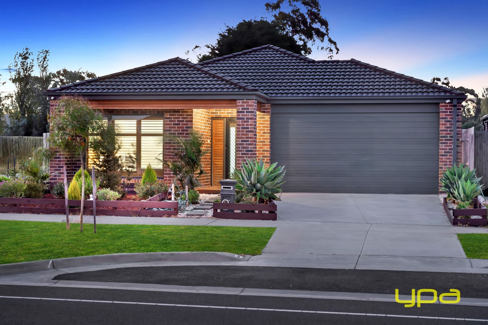 96 Fiorelli Boulevard, Cranbourne East VIC 3977