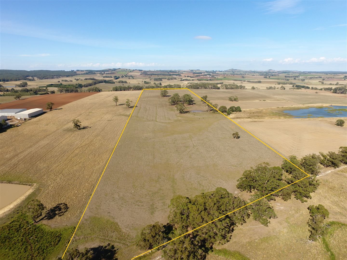 'O’Mellys' , Long Swamp Road, Dean VIC 3363, Image 0