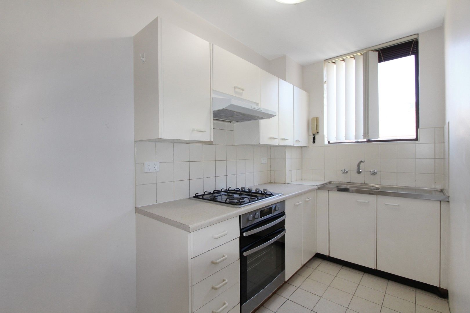 2 bedrooms Apartment / Unit / Flat in 18/165-167 Herring Road MACQUARIE PARK NSW, 2113