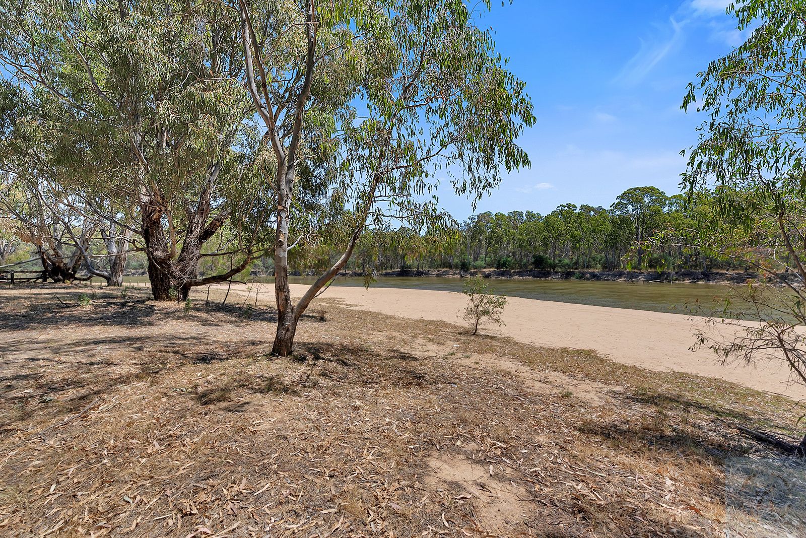 16 Bushlands Road, Tocumwal NSW 2714, Image 0