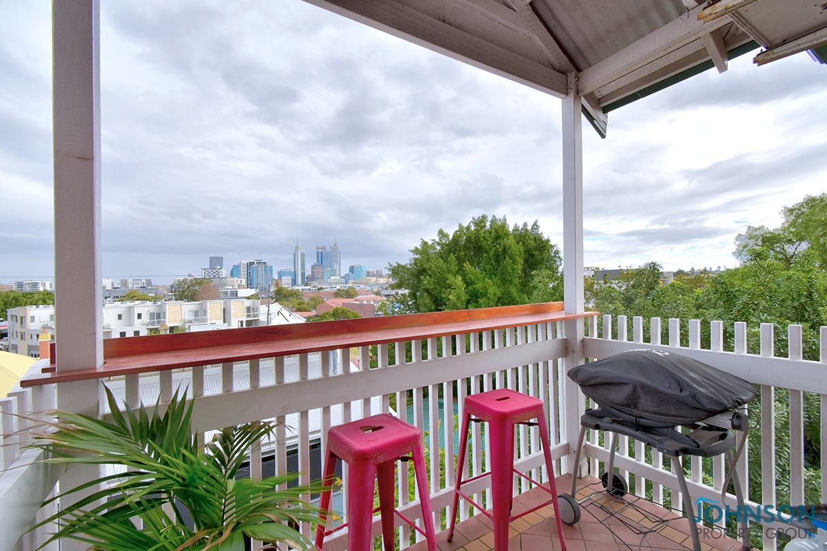 17/5 Smith Street, Perth WA 6000, Image 0