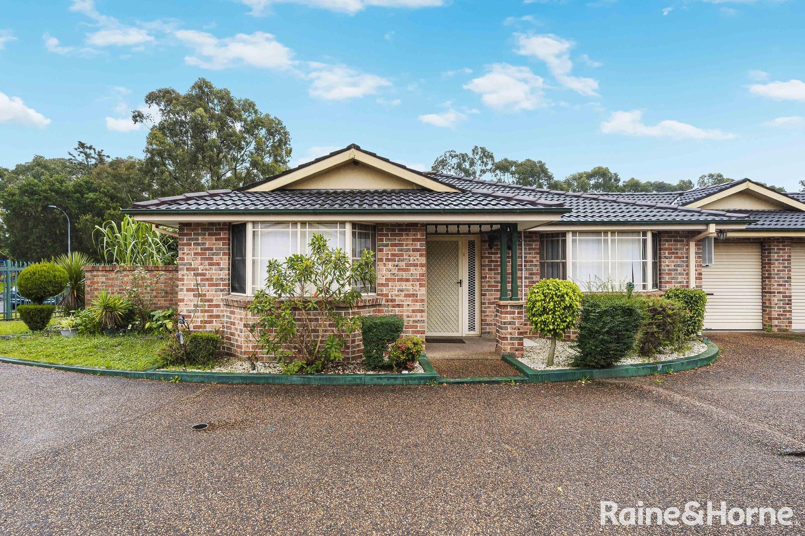 1/5-6 Leah Close, Smithfield NSW 2164, Image 0