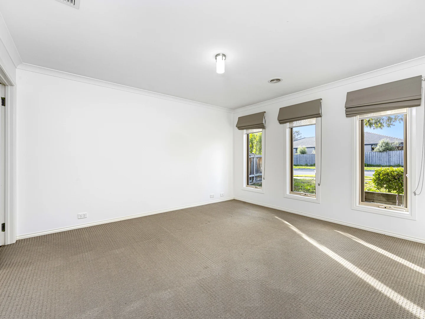 Additional image 4 of 25 Coolgardie Way, Doreen VIC 3754