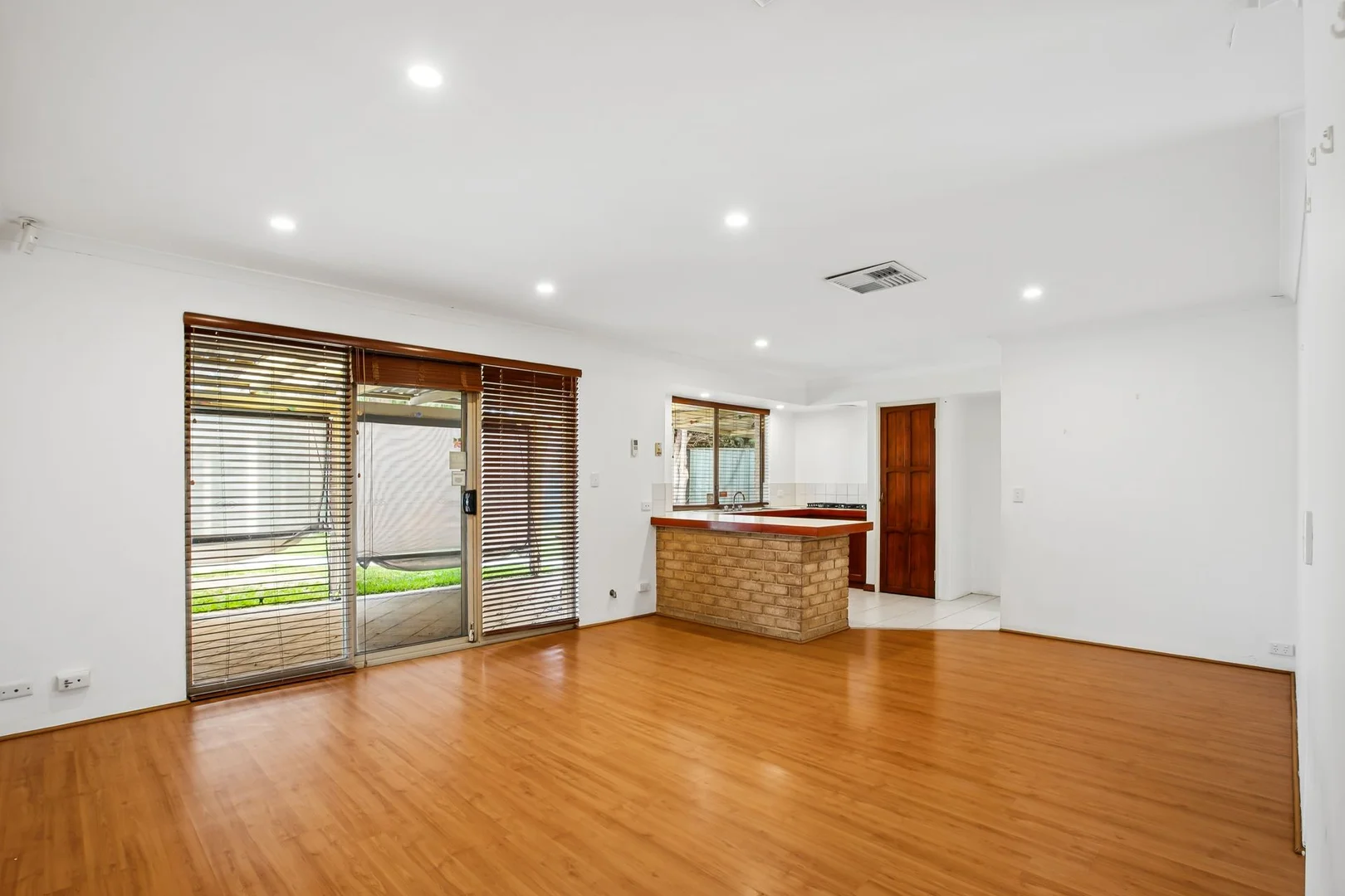 Additional image 4 of 165 Parmelia Avenue, Parmelia WA 6167