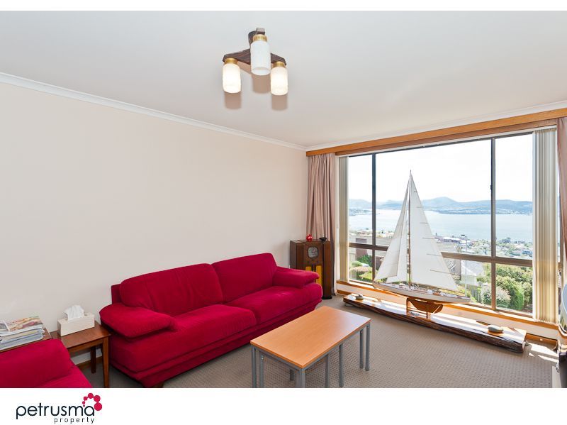 1/8 Amanda Crescent, SANDY BAY TAS 7005, Image 2