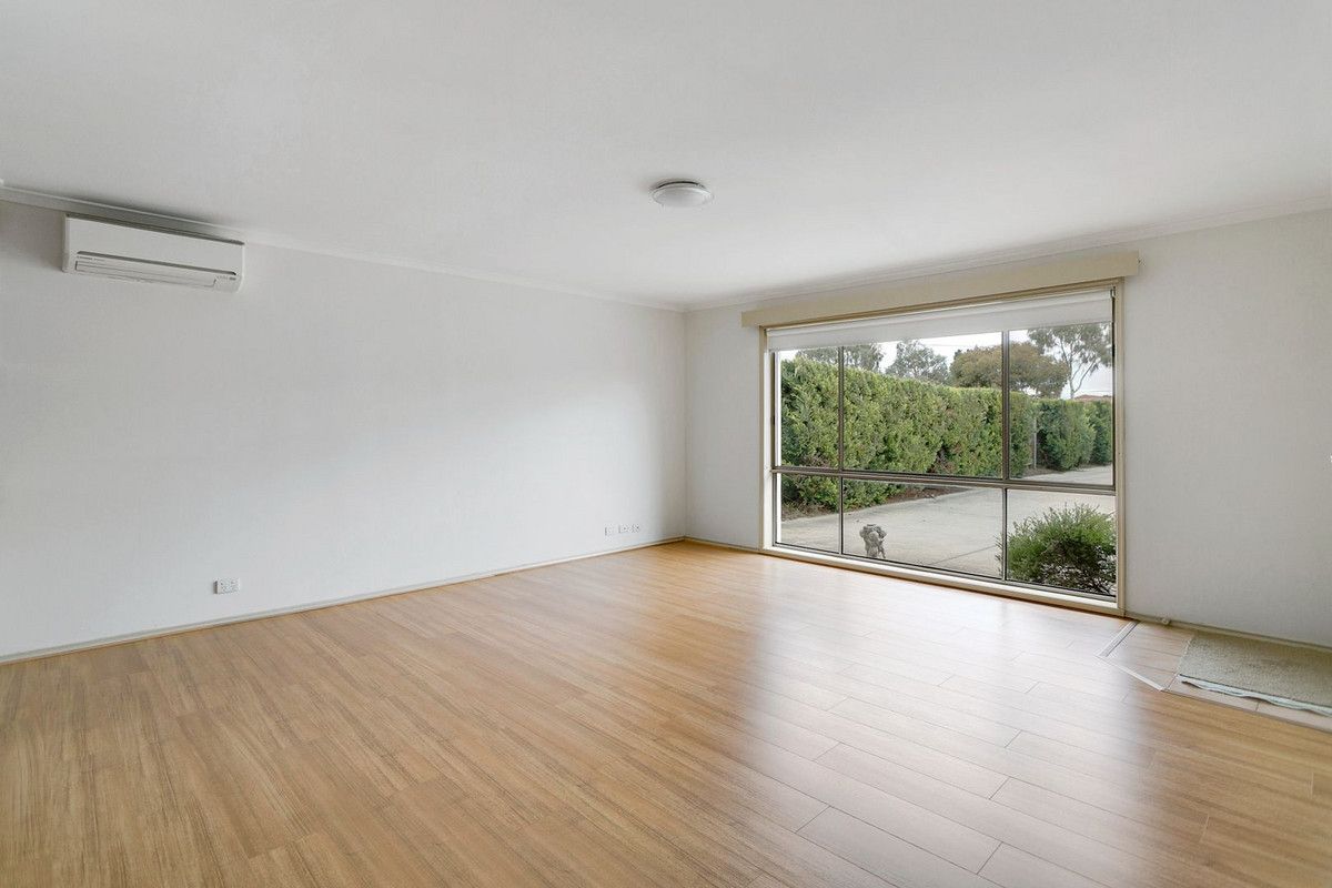 3 bedrooms Apartment / Unit / Flat in 2/6 Ti - Tree Crescent SEAFORD VIC, 3198