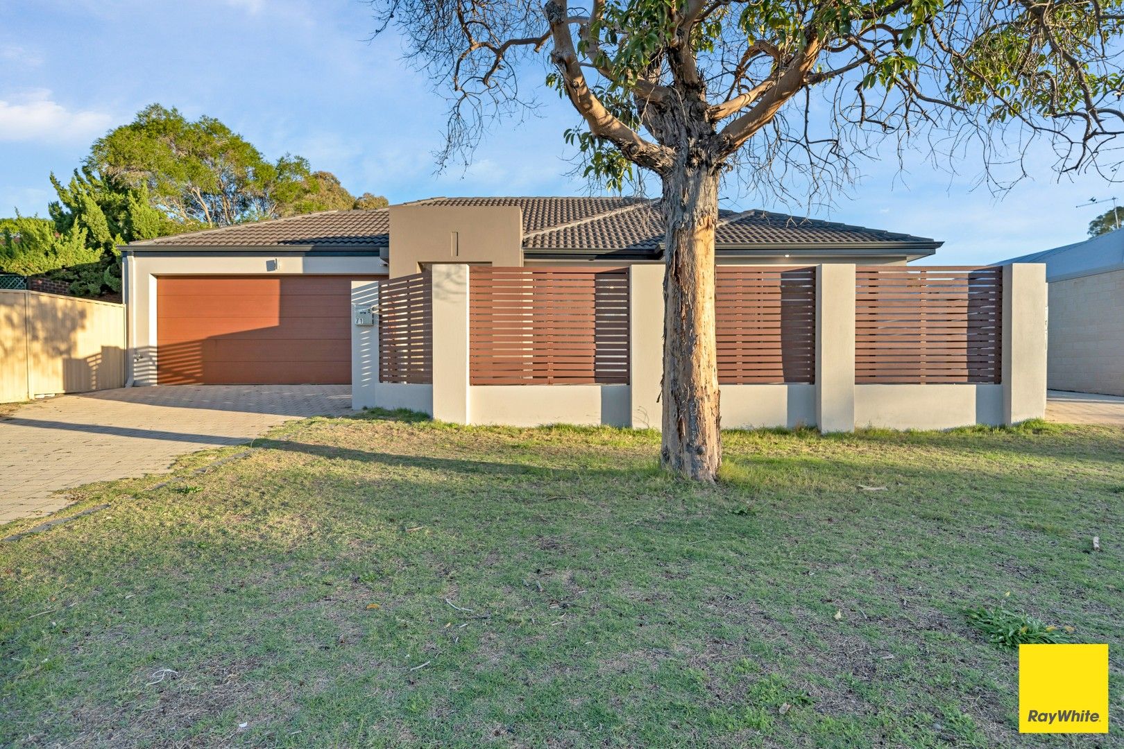 3 bedrooms Villa in 71A Eastdene Circle NOLLAMARA WA, 6061