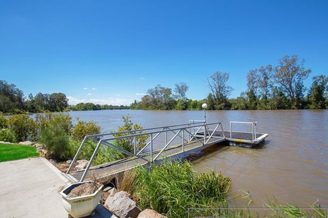 Picture of 31 Middle Crescent Street, SEAHAM NSW 2324