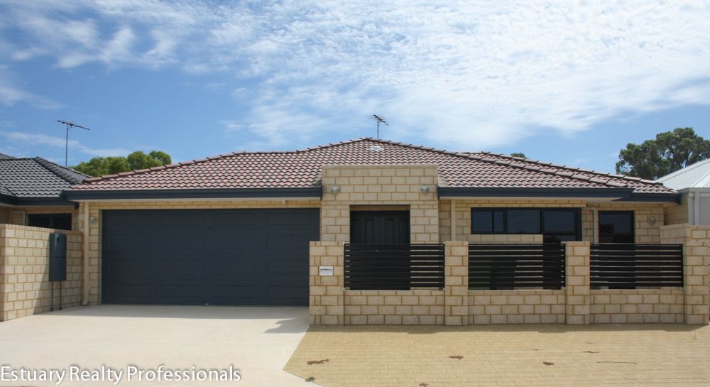 3 bedrooms House in 11 Kardan Loop FALCON WA, 6210