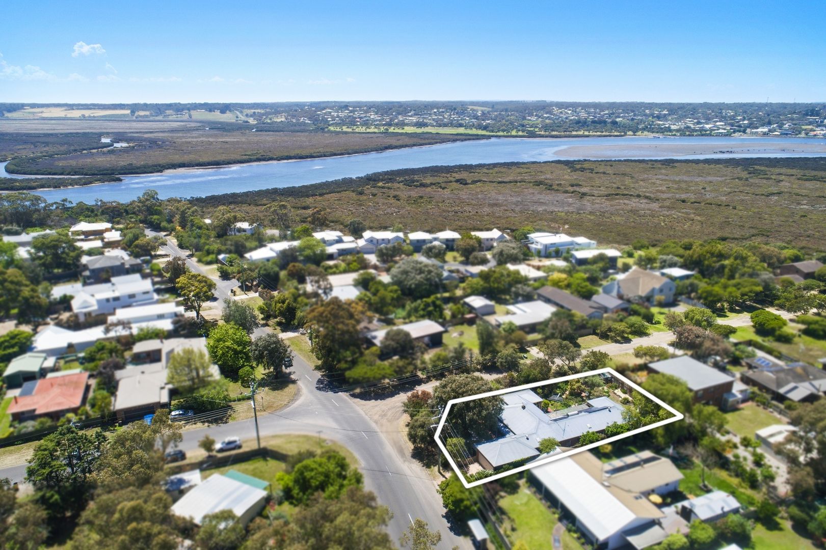 108 Carr Street, Barwon Heads VIC 3227, Image 2