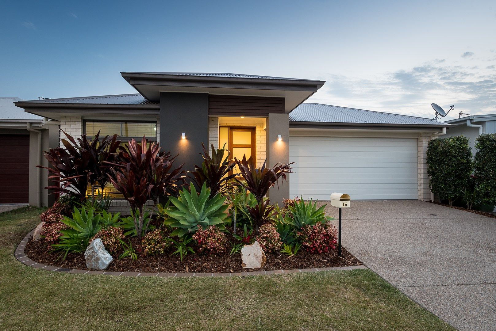 16 Apple Crescent, Caloundra West QLD 4551, Image 0