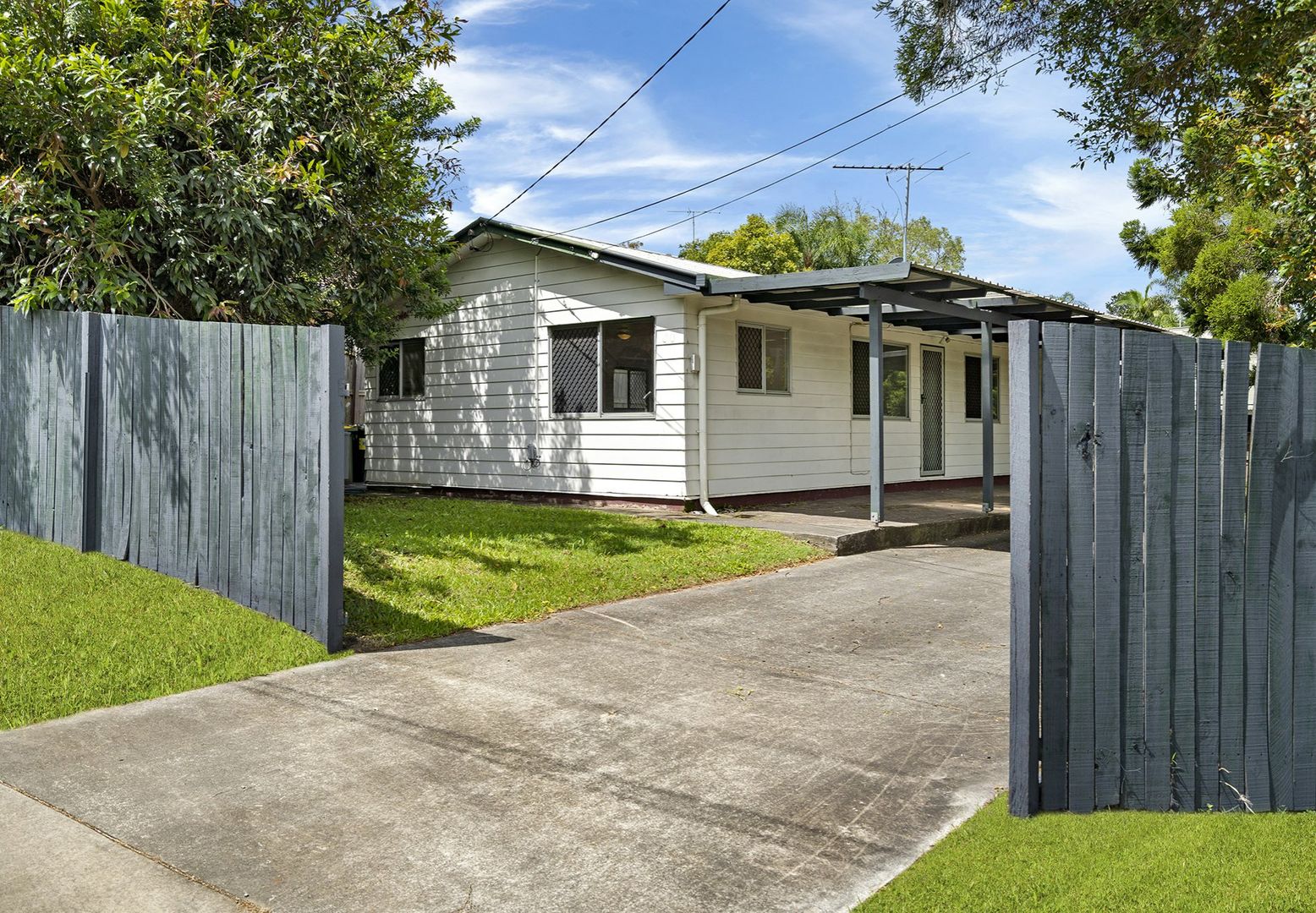 36 Dongarven Drive, Eagleby QLD 4207, Image 1