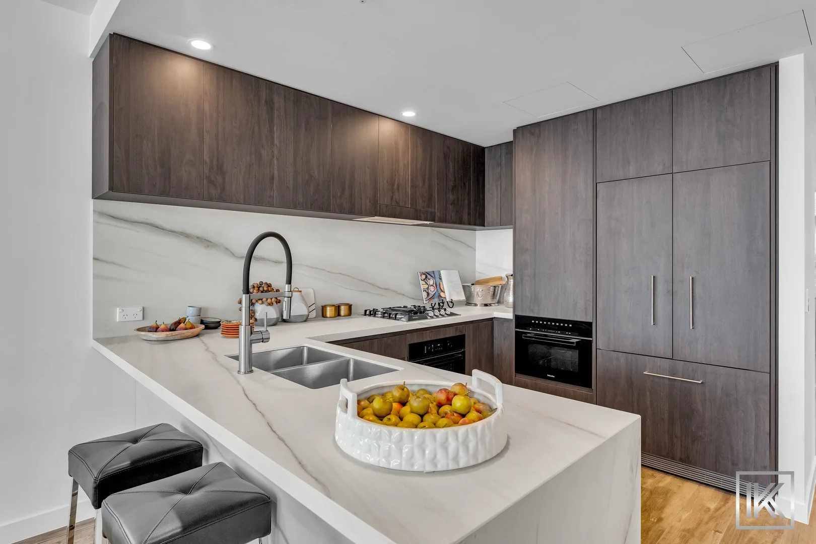 Additional image 5 of 1803/3550-3552 Main Beach Parade, Main Beach QLD 4217