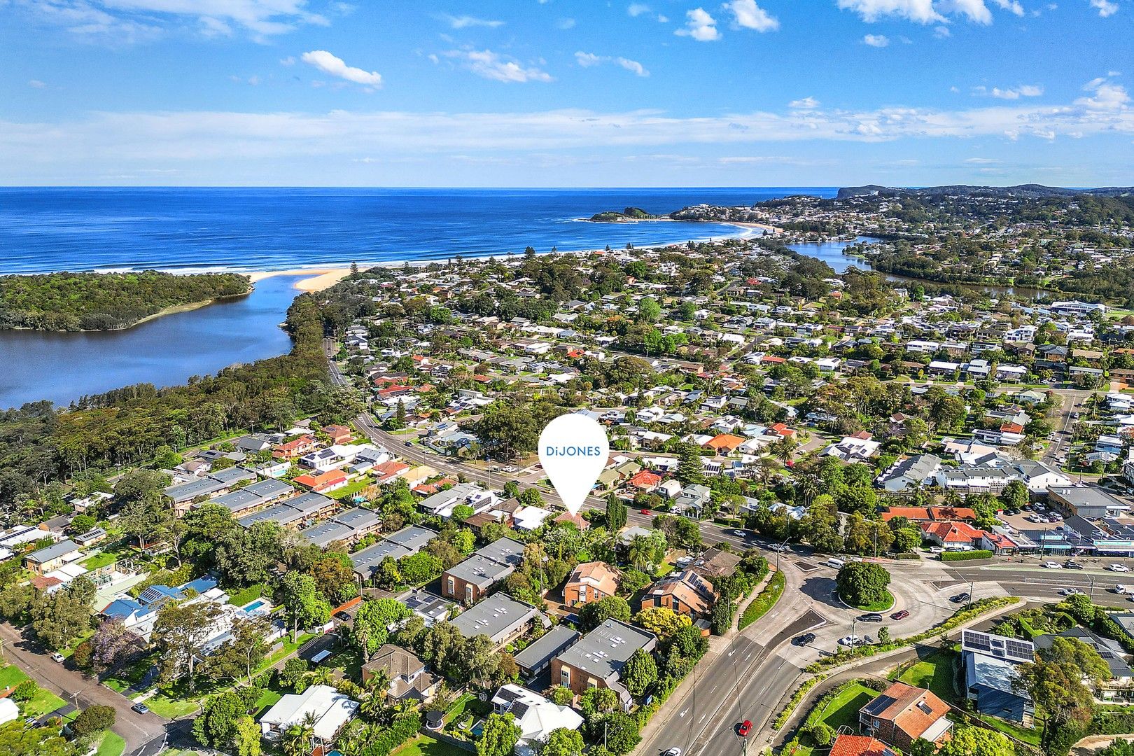 2 bedrooms House in 185 Ocean View Drive WAMBERAL NSW, 2260