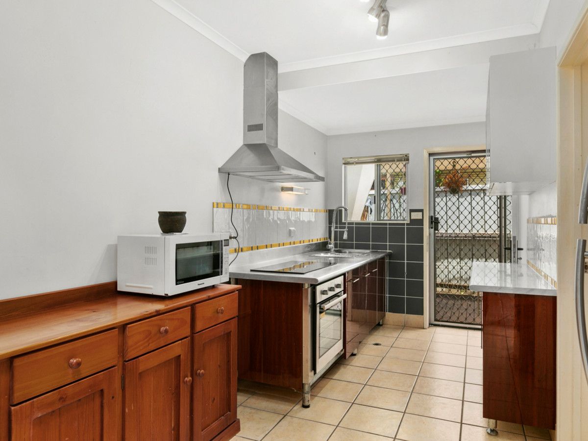 6/15-17 Fern Street, Holloways Beach QLD 4878, Image 1