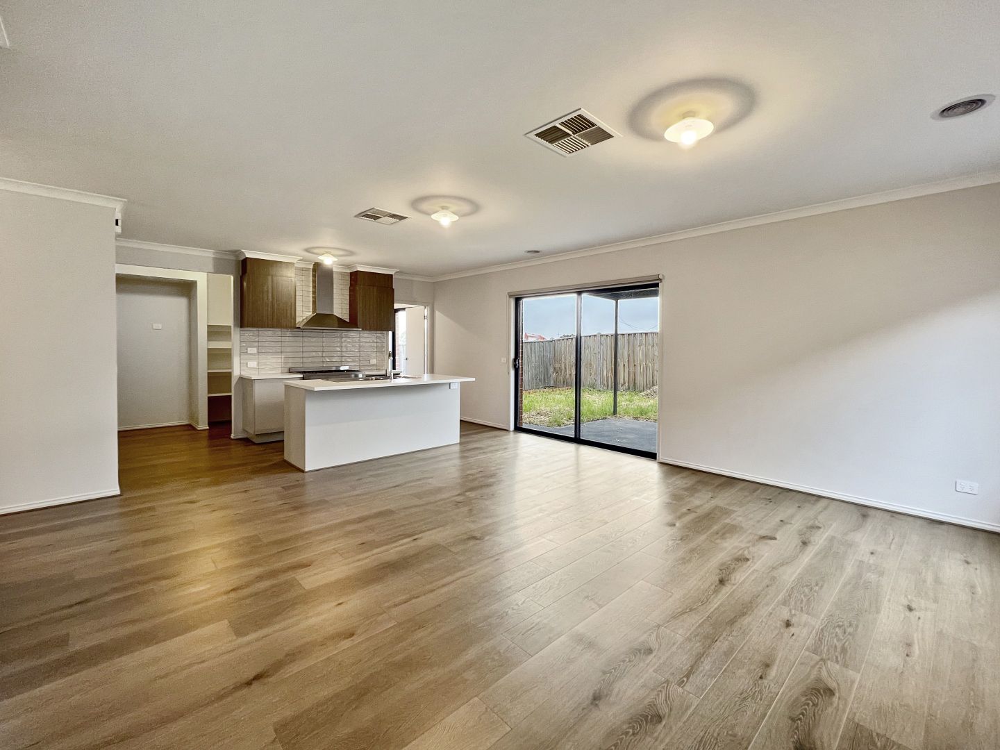 49 Evolve Esplanade, Wollert VIC 3750, Image 2