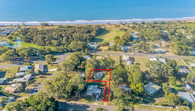 Picture of 15 Lagoon Drive, MOORE PARK BEACH QLD 4670