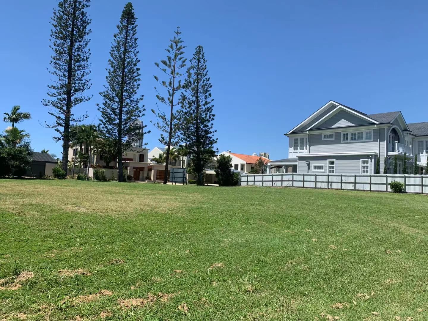 123 Commodore Drive, Surfers Paradise QLD 4217 Domain