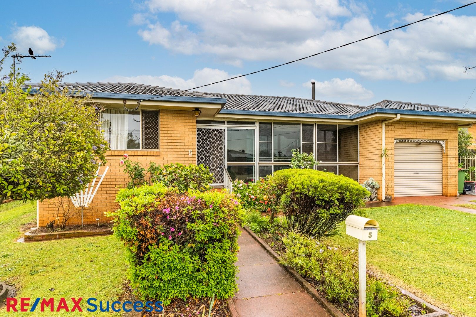 5 Raelyn Street, Centenary Heights QLD 4350, Image 0