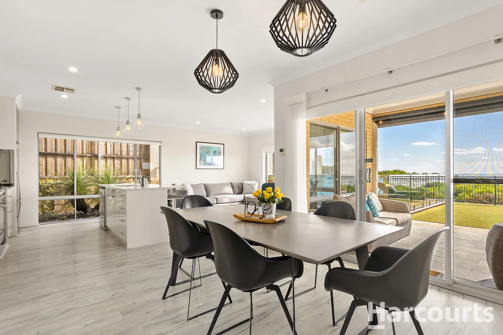 Additional image 7 of 8 Serrata Way, Halls Head WA 6210