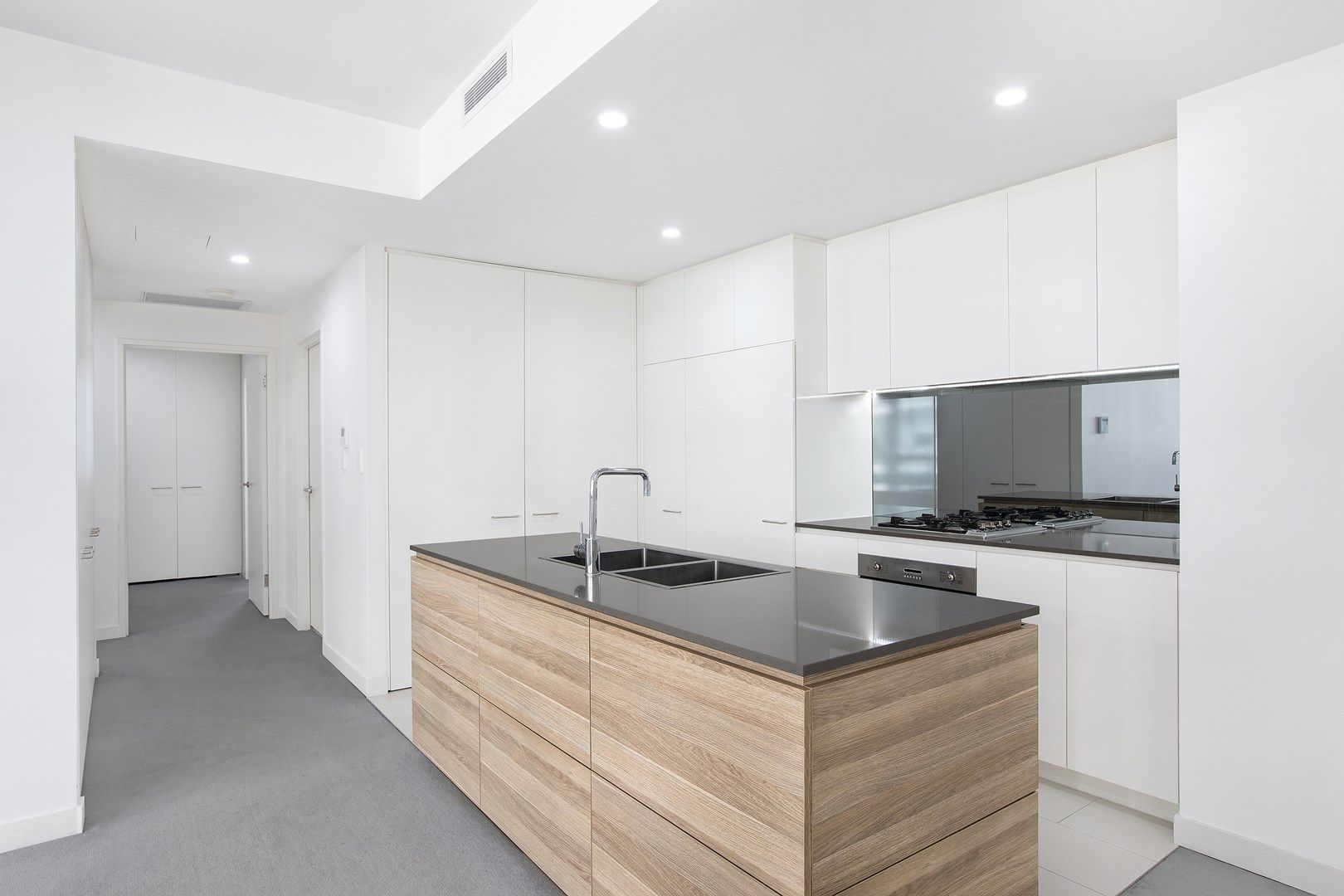2 bedrooms Apartment / Unit / Flat in 210/8 Waterview Drive LANE COVE NSW, 2066