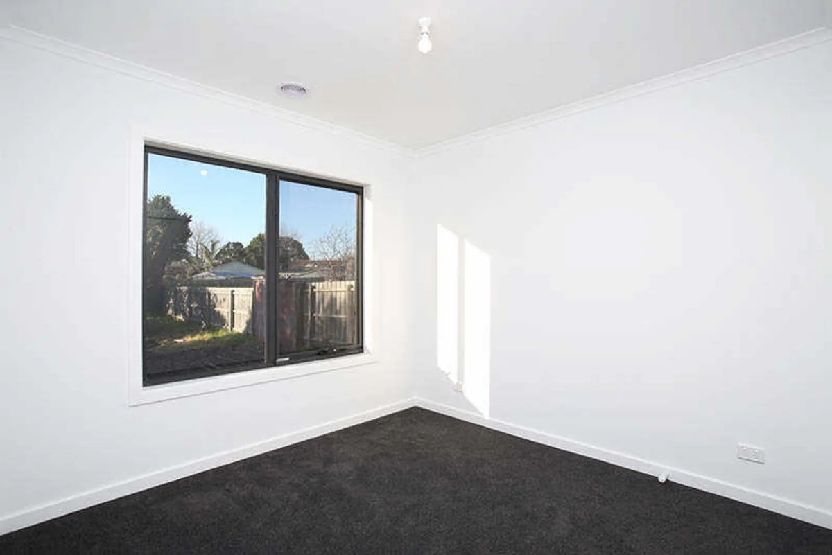 Additional image 5 of 27 Hickory Crescent, Frankston North VIC 3200
