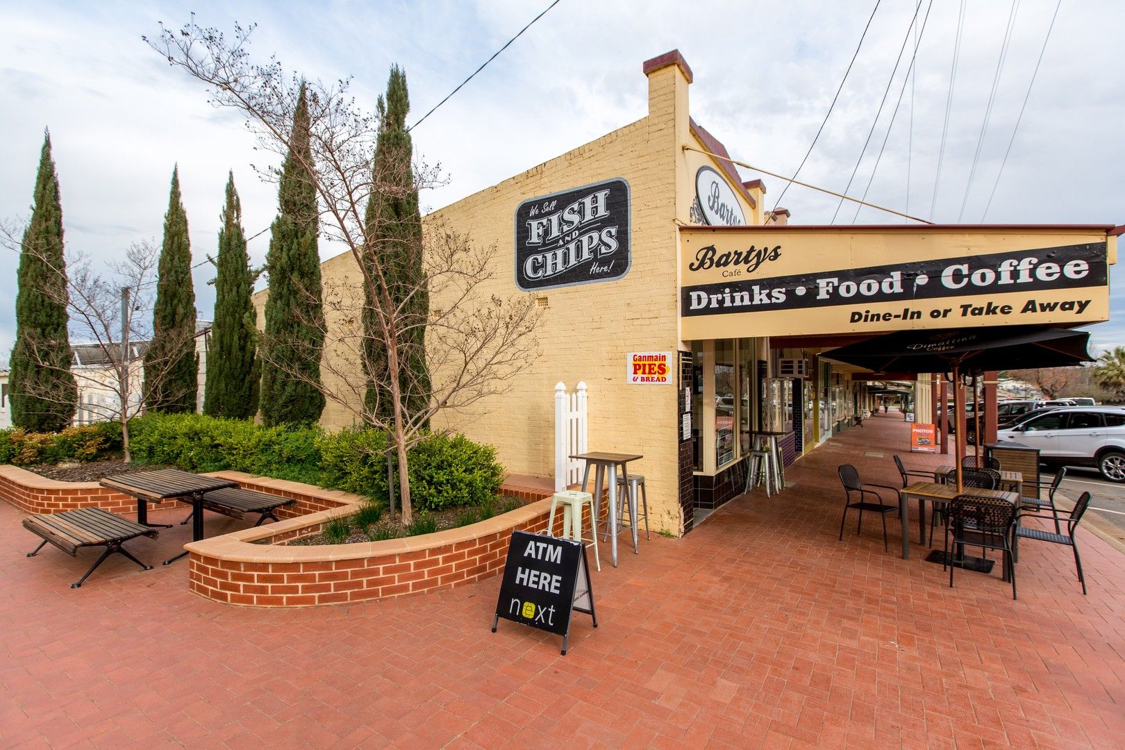 - Bartys Cafe, Coolamon NSW 2701, Image 0