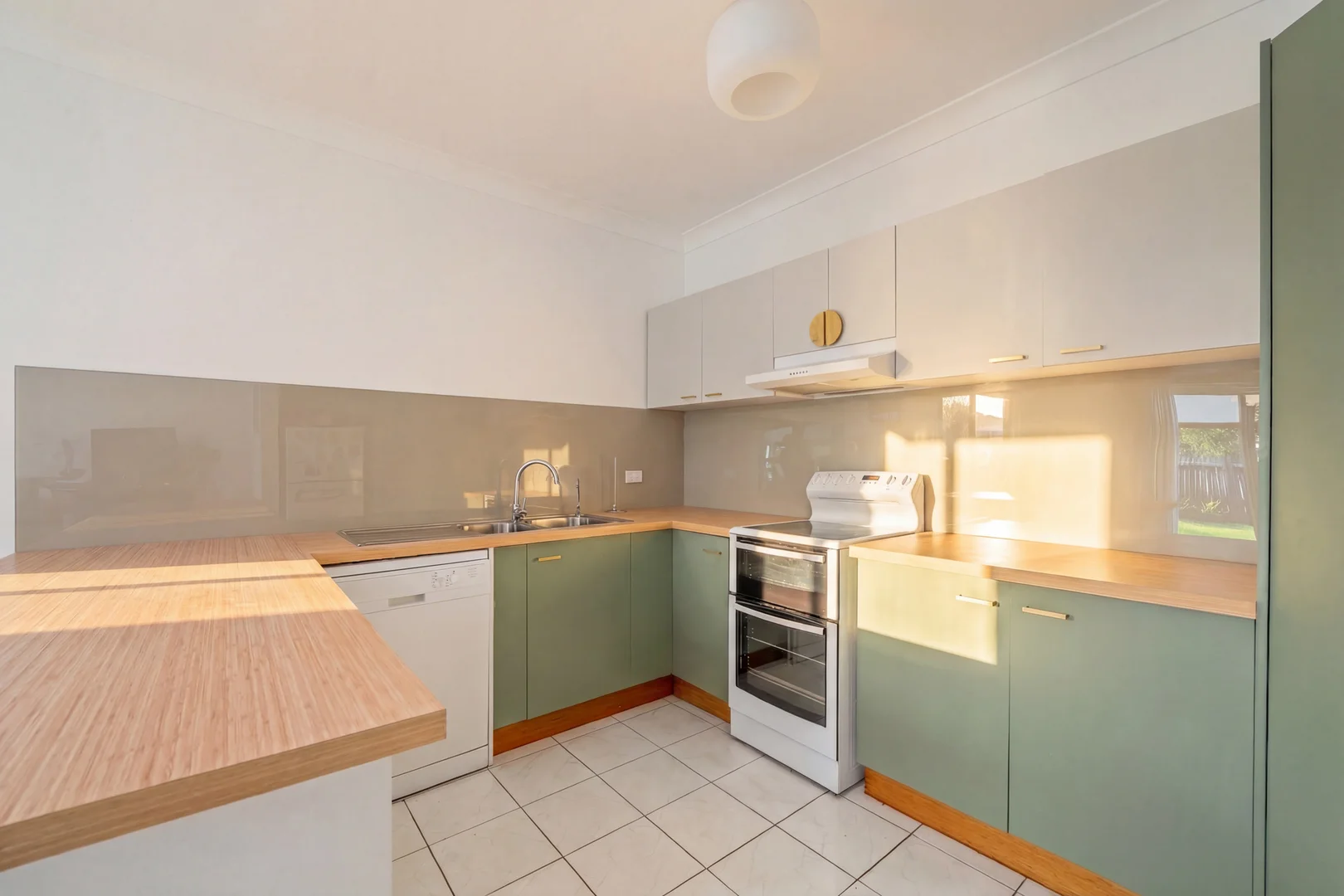 Additional image 12 of 6/30-32 Springfield Crescent, Manoora QLD 4870