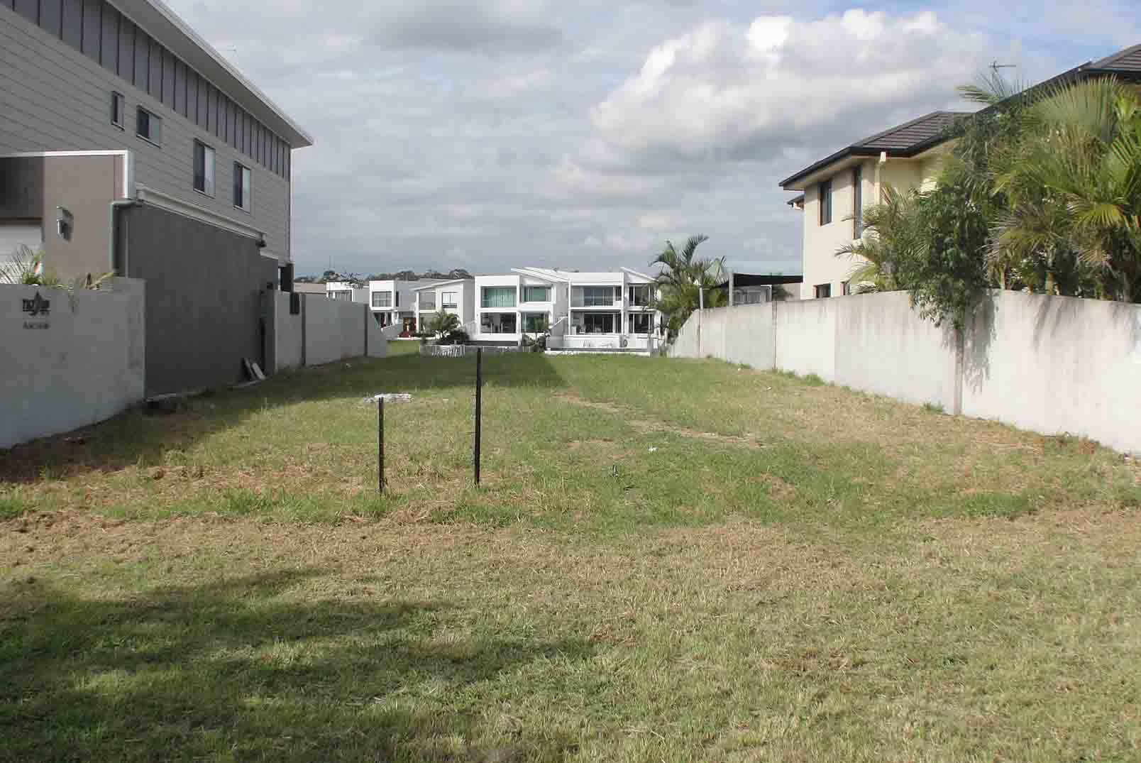 11 Coomera Court, HELENSVALE QLD 4212, Image 1