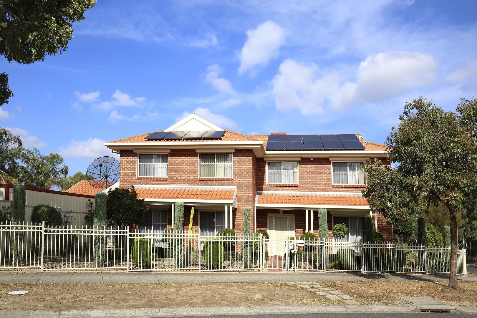 18 The Green , Mill Park VIC 3082