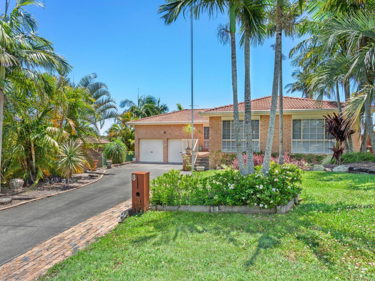 4 bedrooms House in 8 Alonbar Crescent TAREE NSW, 2430